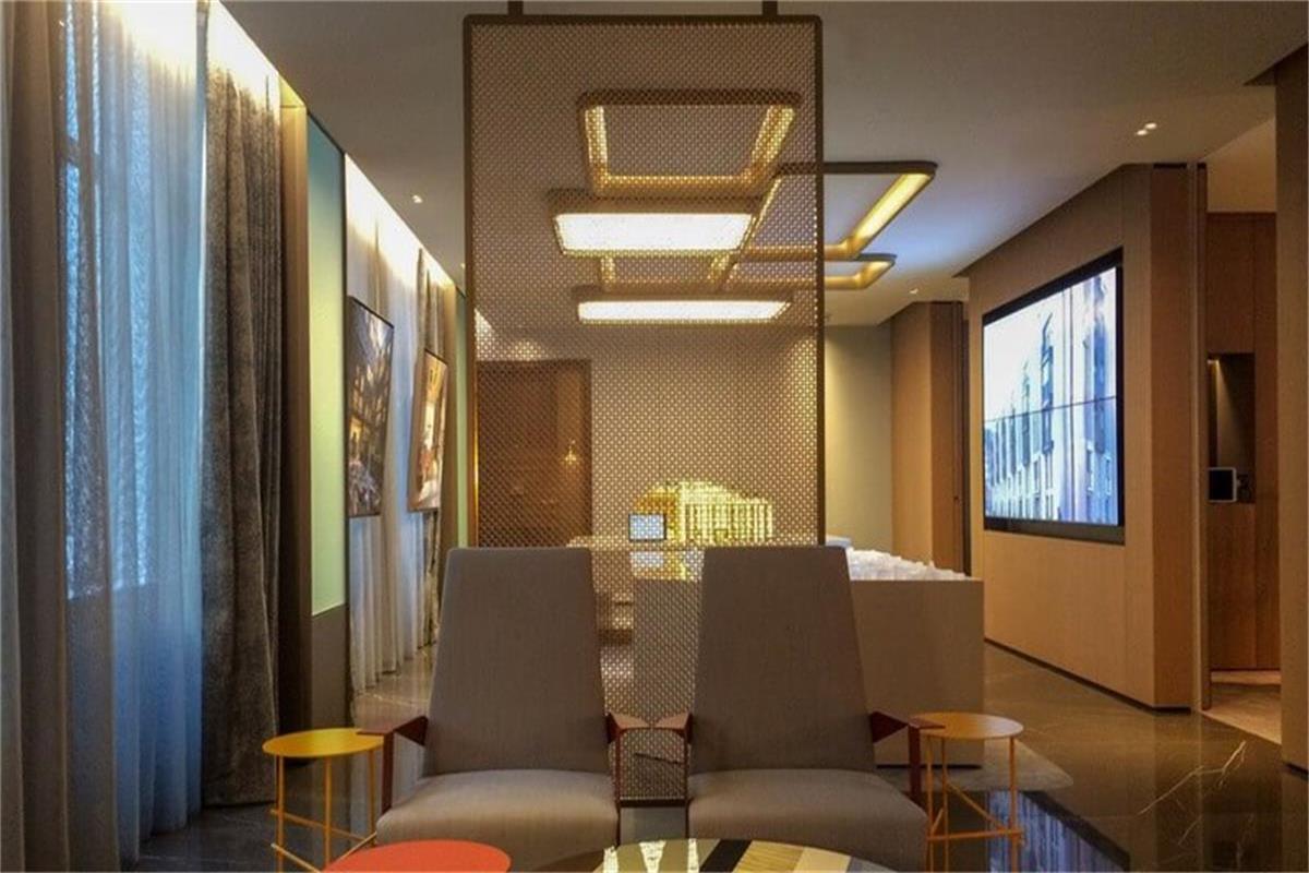 HIGHTOP Decorative metal partition